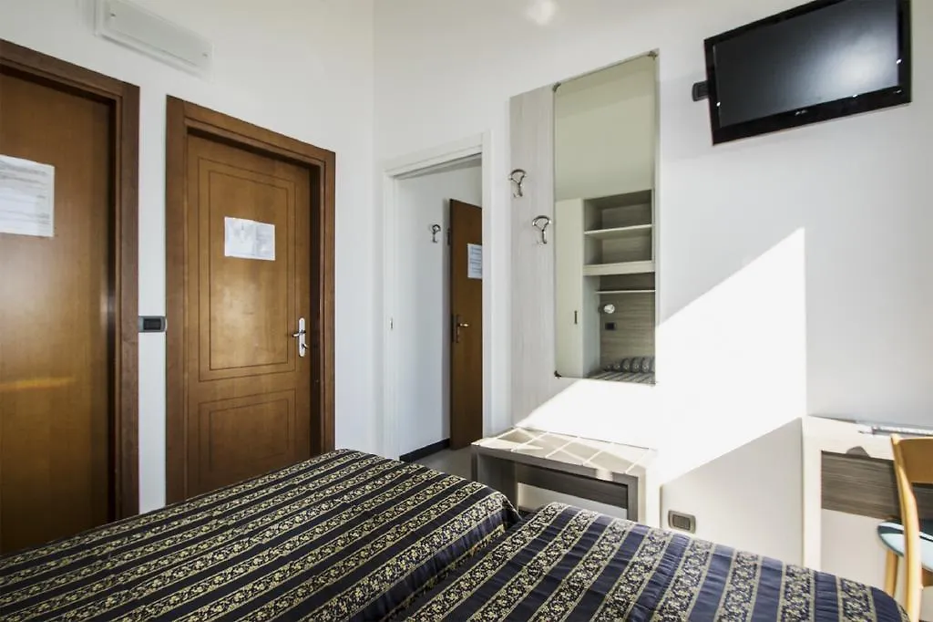 Hotel Baia Monterosso al Mare 3*,